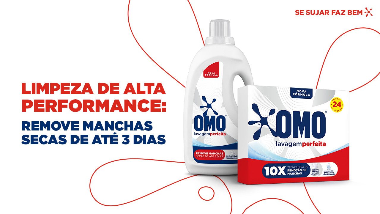 OMO Lavagem Perfeita imbatível na limpeza. Duas embalagens de OMO Lavagem Perfeita em fundo vermelho e branco